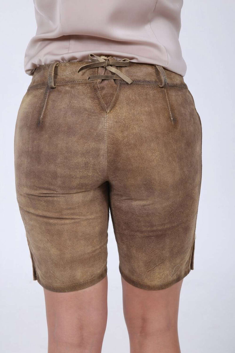 Oberammergau – Rustikalfarbene Damen-Lederhose in Rehbraun - Image 4